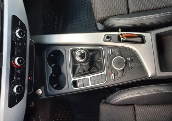 Audi A4 cena 66900 przebieg: 142000, rok produkcji 2016 z Tczew małe 232